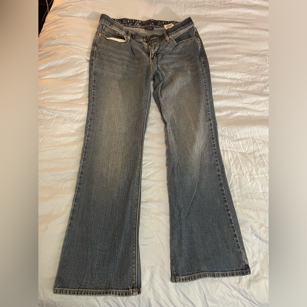 Levi jeans